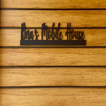 아파트 Rina Mobile House *