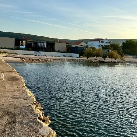 아파트 Rina Mobile House *