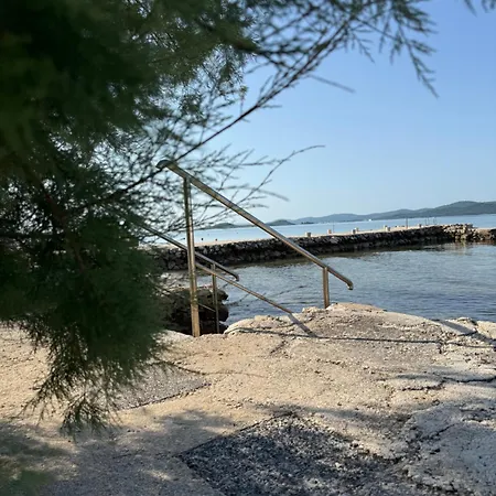 아파트 Rina Mobile House 스베티 페타르